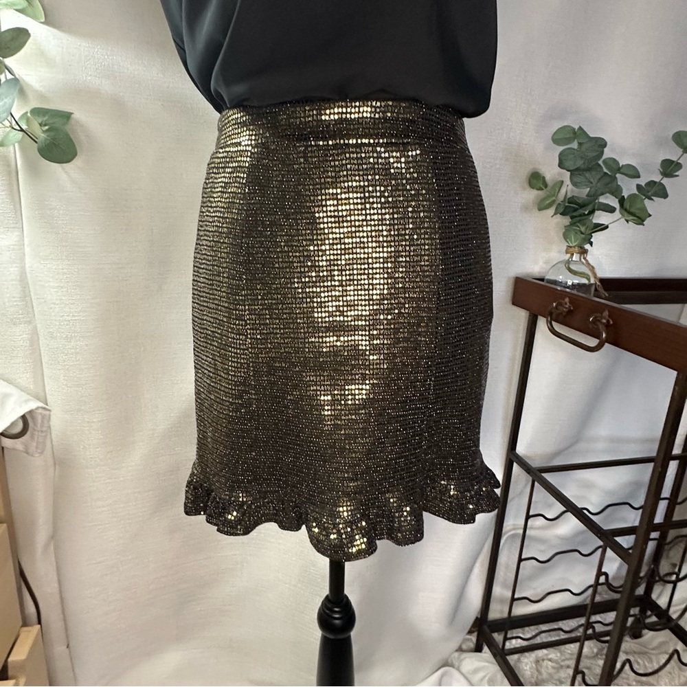 NWT “mi ami” Francesca’s Collections Black Gold Sequin Ruffled Hem Mini Skirt S